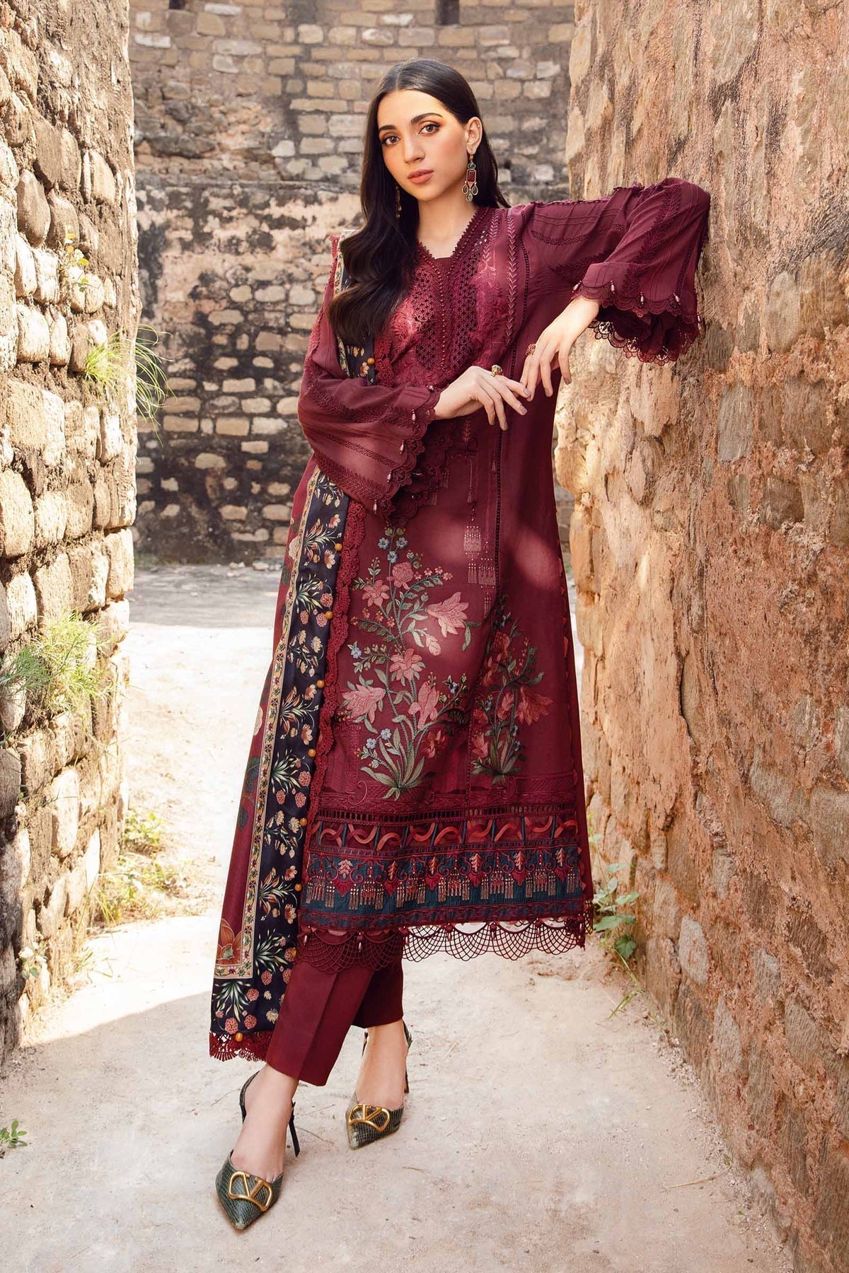 Maria B | M Prints Winter 24 | MPT-2401-B by Maria B - Designer Dress  - Type : Ladies Clothes - Available at Libayah - 100% Original 