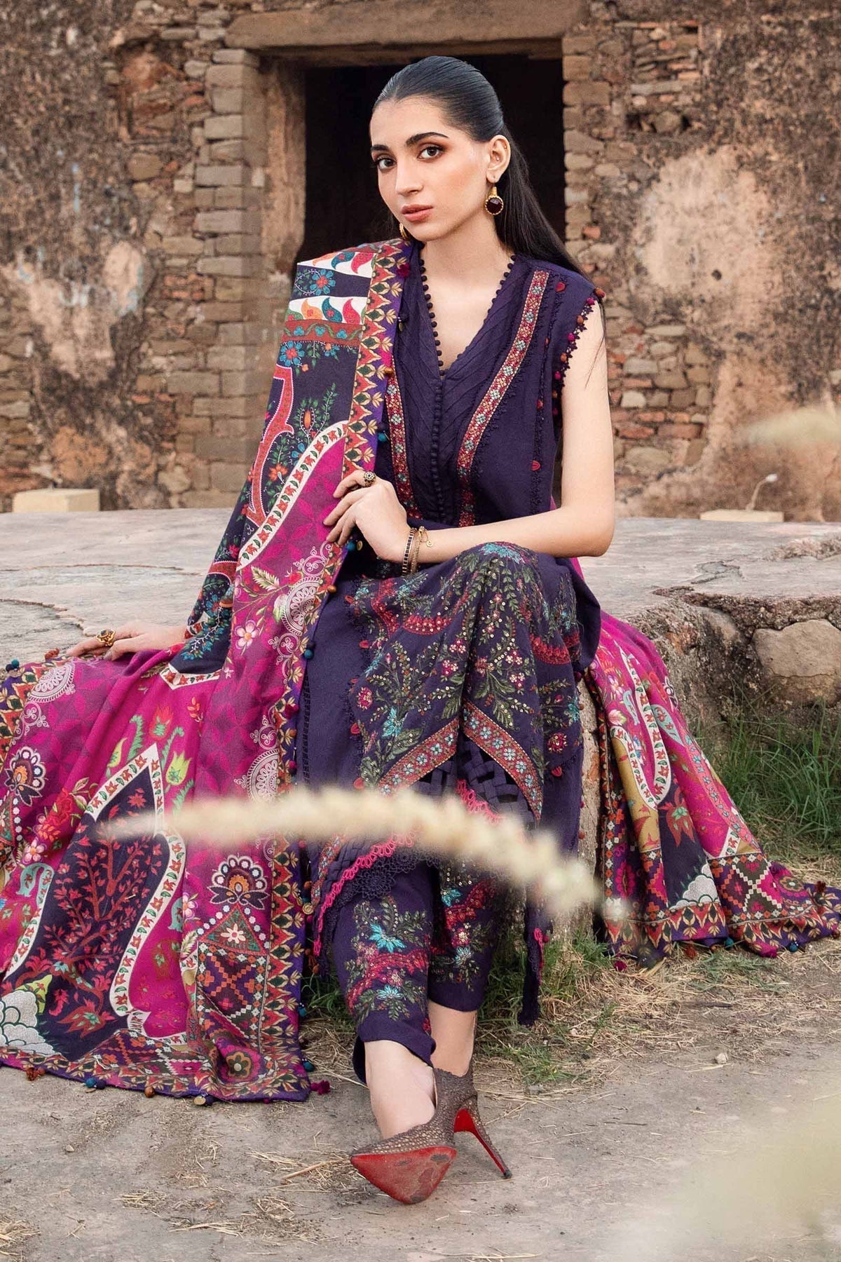Maria B | M Prints Winter 24 | MPT-2402-A by Maria B - Designer Dress  - Type : Ladies Clothes - Available at Libayah - 100% Original 