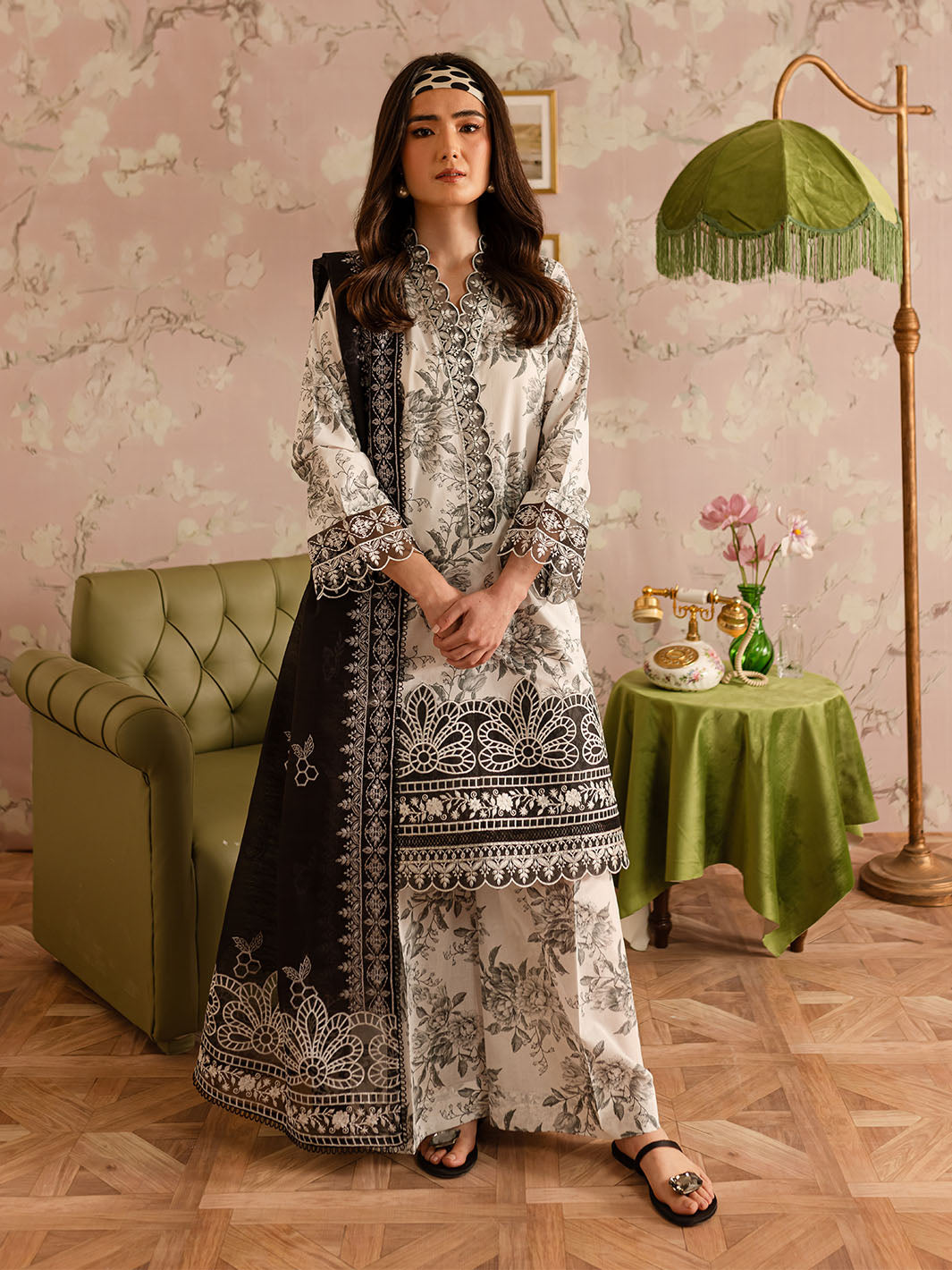 Mahnur | Leila Printkari Edit 25 |LP - 06 by Mahnur - Designer Dress - Type: Ladies Clothes - Available at Libayah - 100% Original