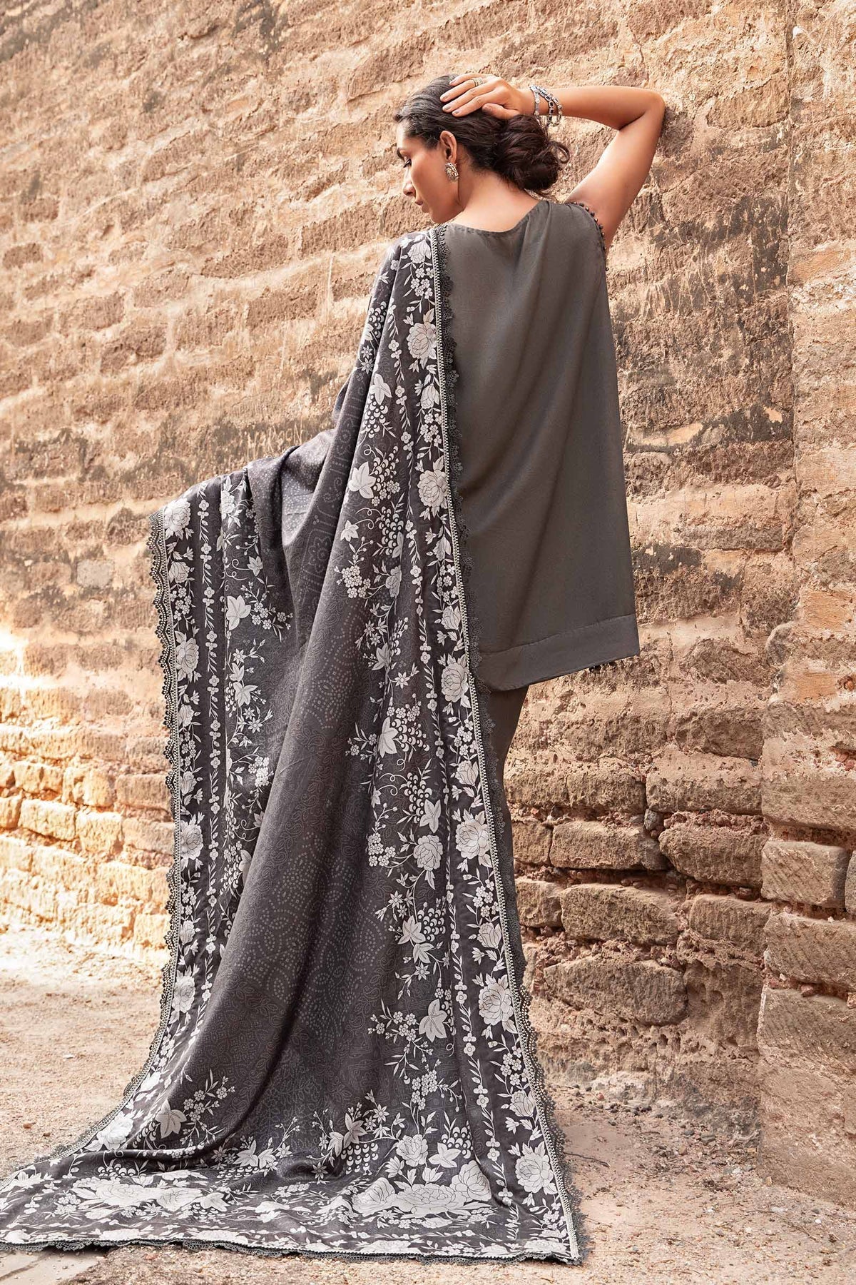 Maria B | M Prints Winter 24 | MPT-2408-B by Maria B - Designer Dress  - Type : Ladies Clothes - Available at Libayah - 100% Original 