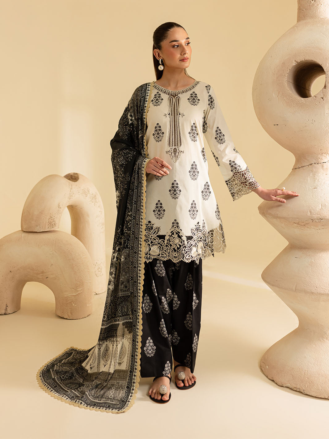 Mahnur | Leila Printkari Edit 25 | LP - 09 by Mahnur - Designer Dress - Type: Ladies Clothes - Available at Libayah - 100% Original