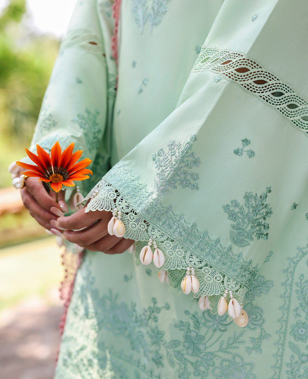 Republic Womenswear | Talia Luxury Lawn 25 | D4-A - Zayli by Republic Womenswear - Designer Dress - Type: Ladies Clothes - Available at Libayah - 100% Original