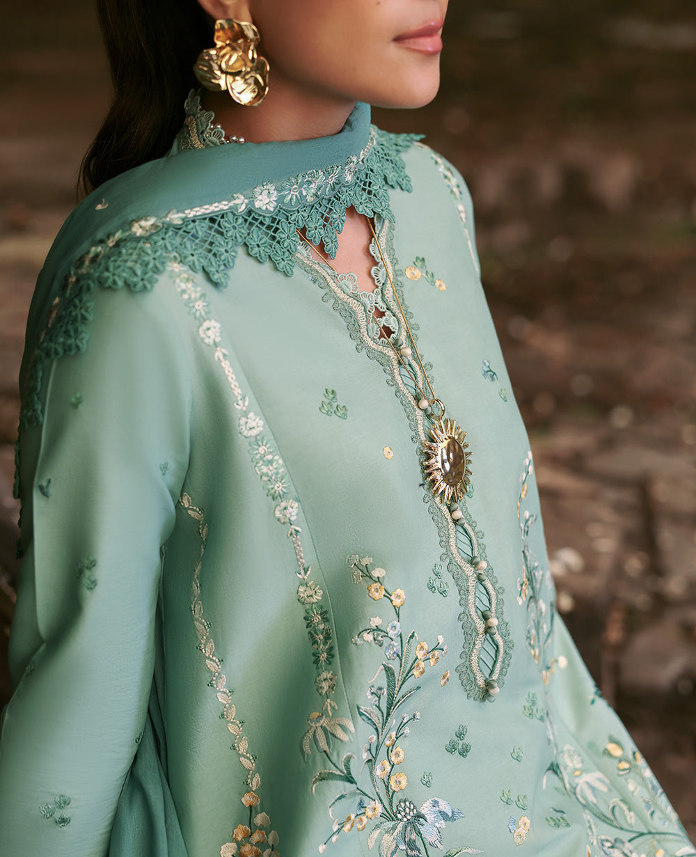 Republic Womenswear | Talia Luxury Lawn 25 | D5-A - Kaeliya by Republic Womenswear - Designer Dress - Type: Ladies Clothes - Available at Libayah - 100% Original