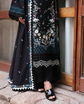 Republic Womenswear | Talia Luxury Lawn 25 | D5-B - Zarae by Republic Womenswear - Designer Dress - Type: Ladies Clothes - Available at Libayah - 100% Original