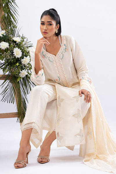 Amna Arshad | Zolu Collection 24 | Zimmer by Amna Arshad - Designer Dress - Type: Luxury - Available at Libayah - 100% Original