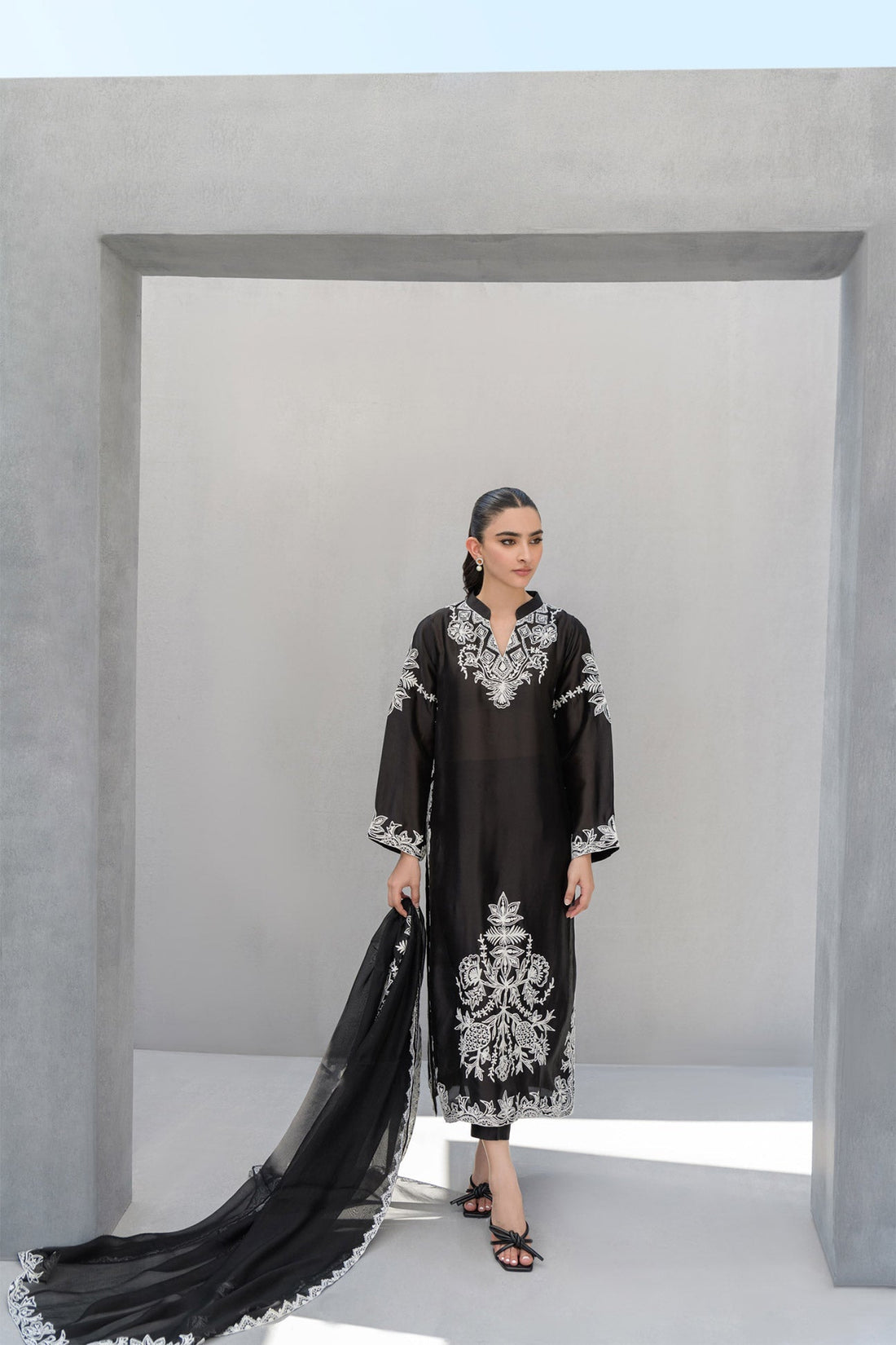 Flairs Studio | Luxury Pret | Midnight by Flairs Studio - Designer Dress - Type: Luxury - Available at Libayah - 100% Original