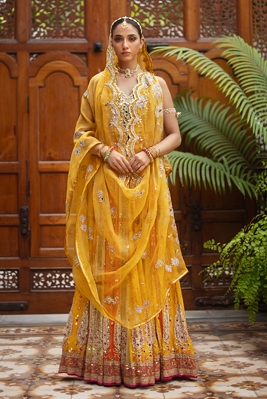 Deepak Perwani | Jaipur Heritage Wedding Wear | Ktd4089 by Deepak Perwani - Designer Dress - Type: Ladies Clothes - Available at Libayah - 100% Original
