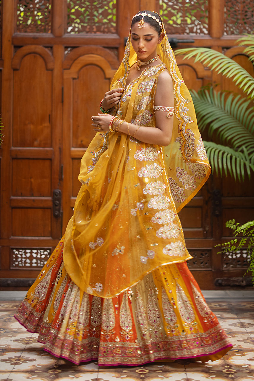 Deepak Perwani | Jaipur Heritage Wedding Wear | Ktd4089 by Deepak Perwani - Designer Dress - Type: Ladies Clothes - Available at Libayah - 100% Original