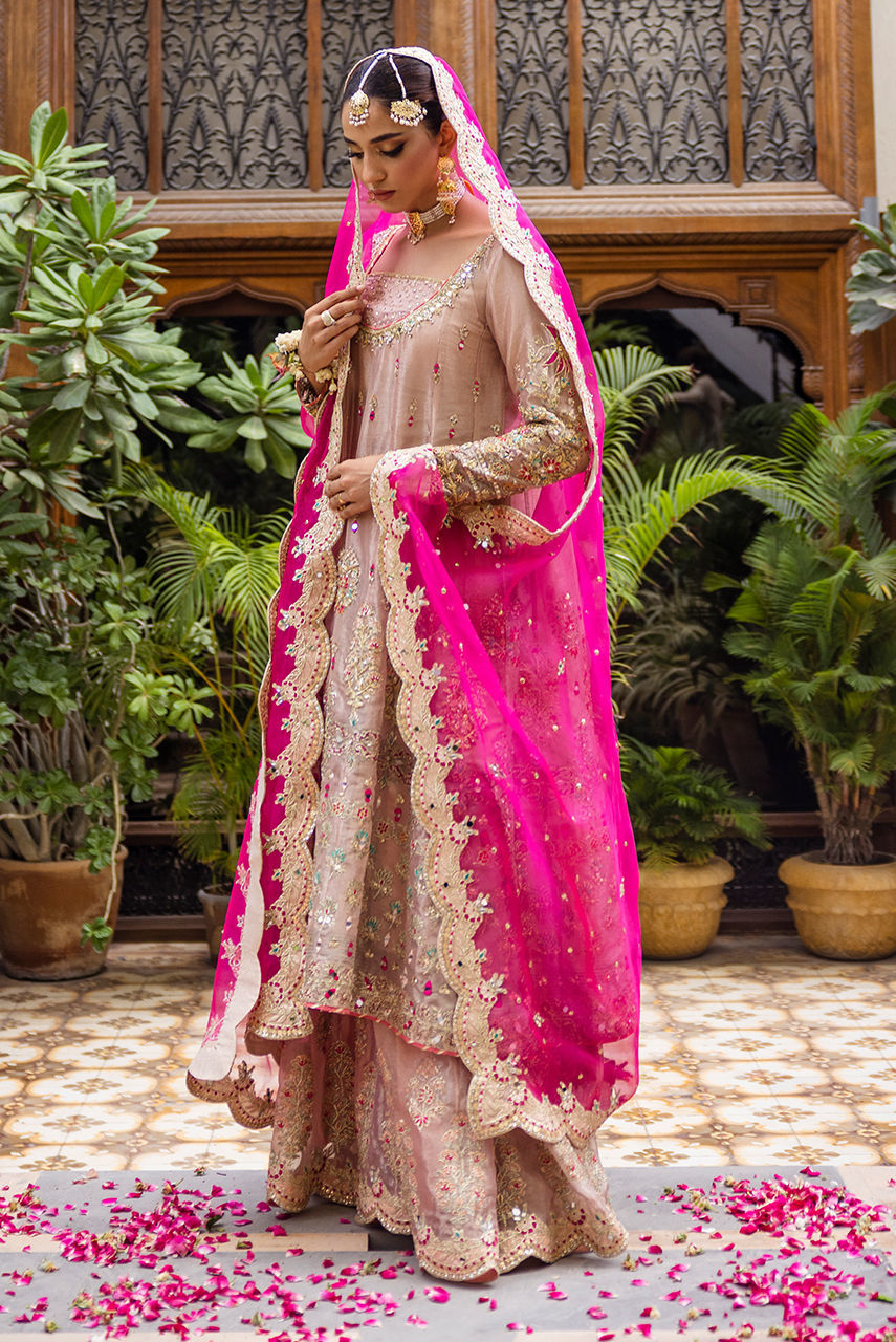 Deepak Perwani | Jaipur Heritage Wedding Wear | Ktd4082 by Deepak Perwani - Designer Dress - Type: Ladies Clothes - Available at Libayah - 100% Original