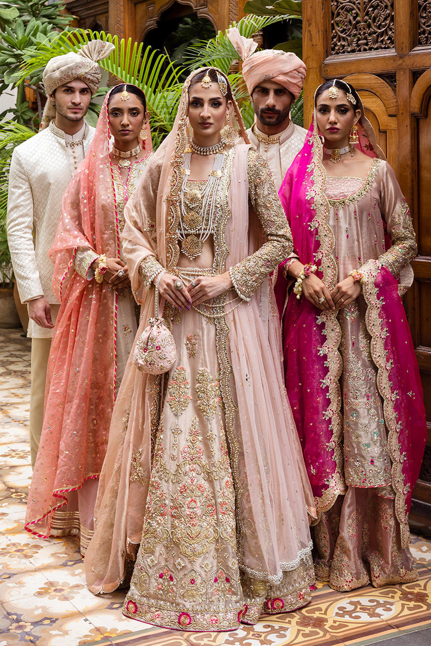 Deepak Perwani | Jaipur Heritage Wedding Wear | Ktd4082 by Deepak Perwani - Designer Dress - Type: Ladies Clothes - Available at Libayah - 100% Original