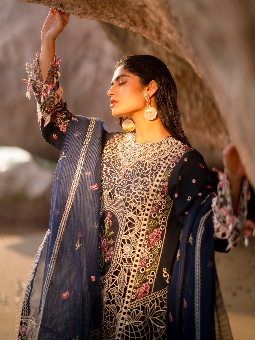 Mahnur | Sirena Luxury Lawn 25 | Derya by Mahnur - Designer Dress - Type: Ladies Clothes - Available at Libayah - 100% Original