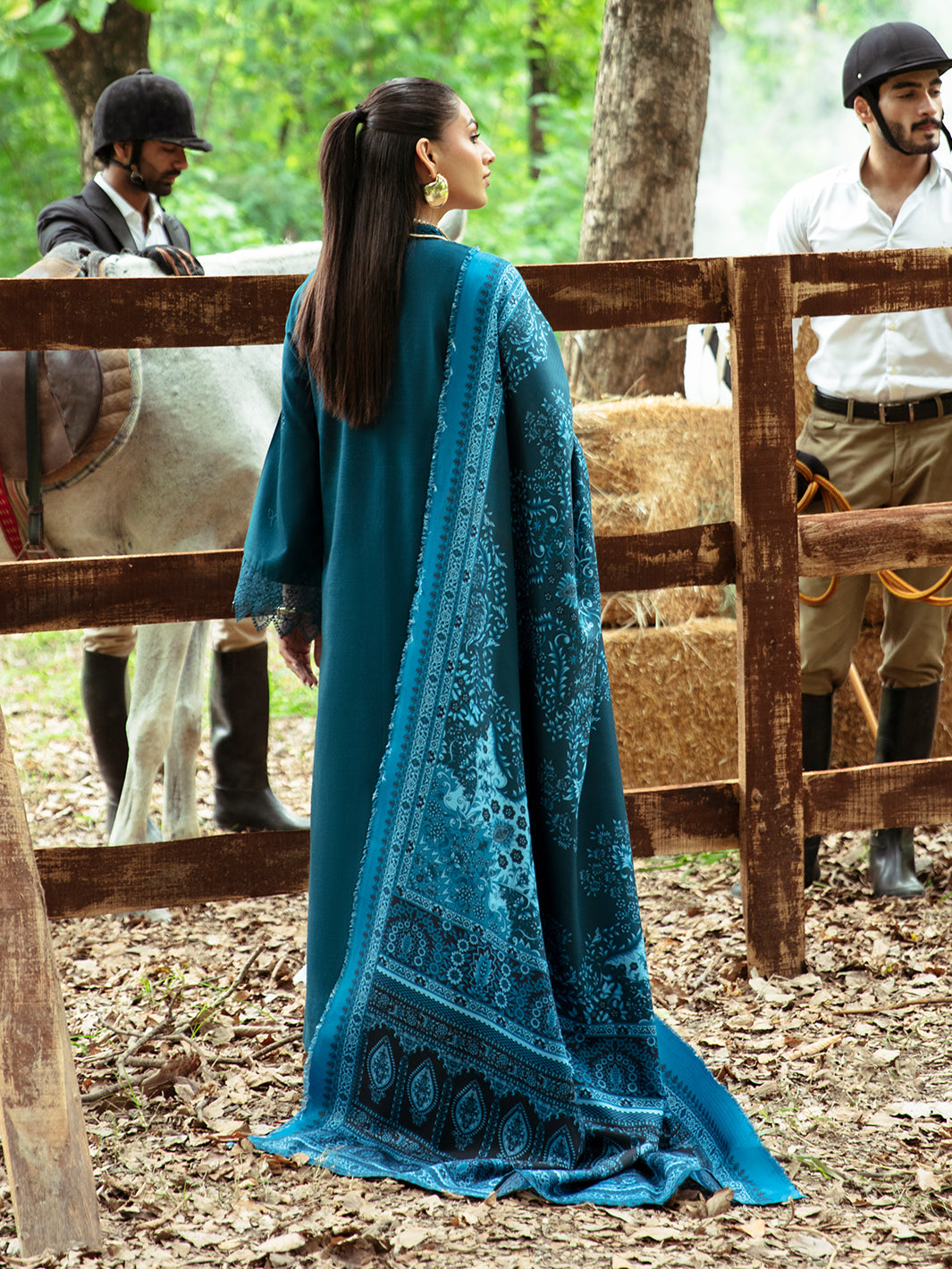 Mahnur | Hazel Winter 24 | ELUNED by Mahnur - Designer Dress - Type: Luxury - Available at Libayah - 100% Original
