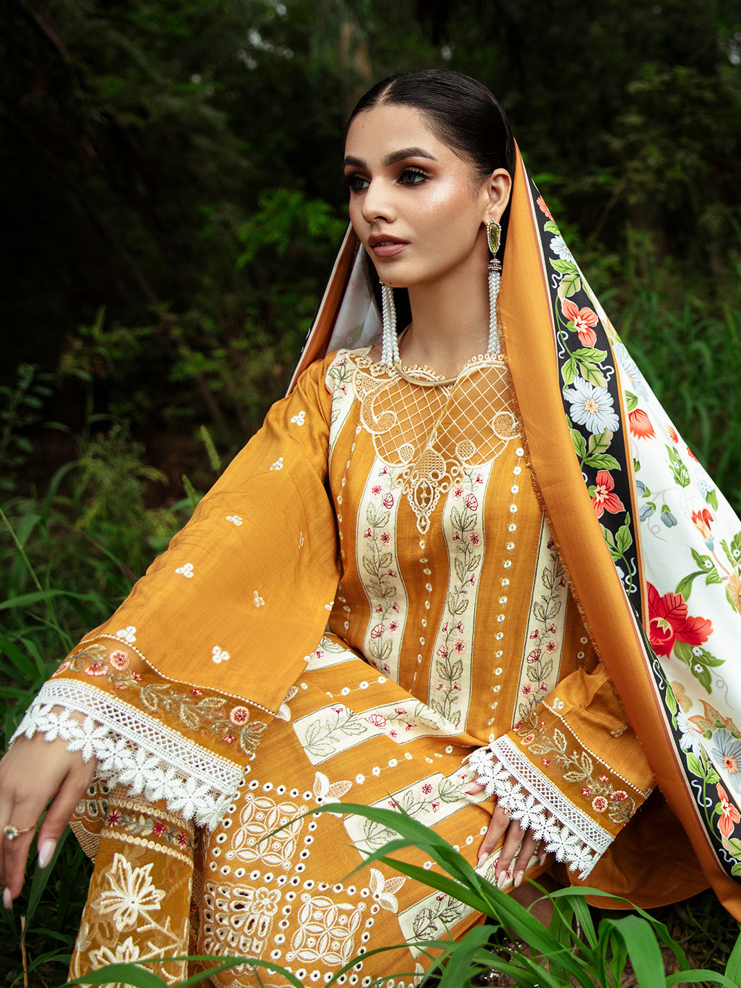 Mahnur | Hazel Winter 24 | ELYSE by Mahnur - Designer Dress - Type: Luxury - Available at Libayah - 100% Original