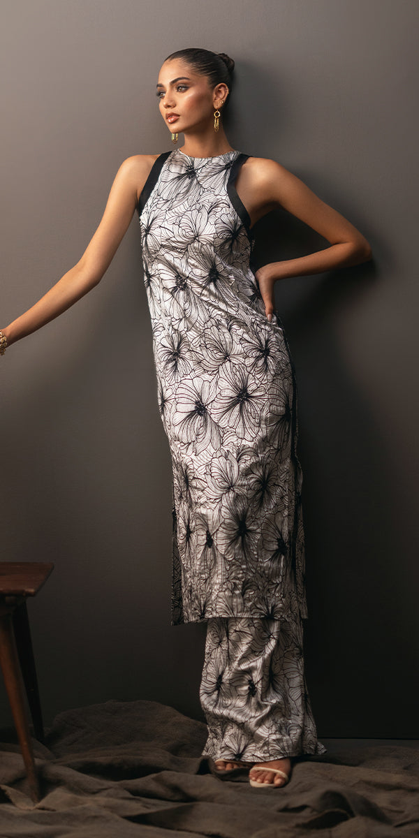 Erum Khan | Beyond Chic |  Crown Jewel by Erum Khan - Designer Dress - Type: Ladies Clothes - Available at Libayah - 100% Original