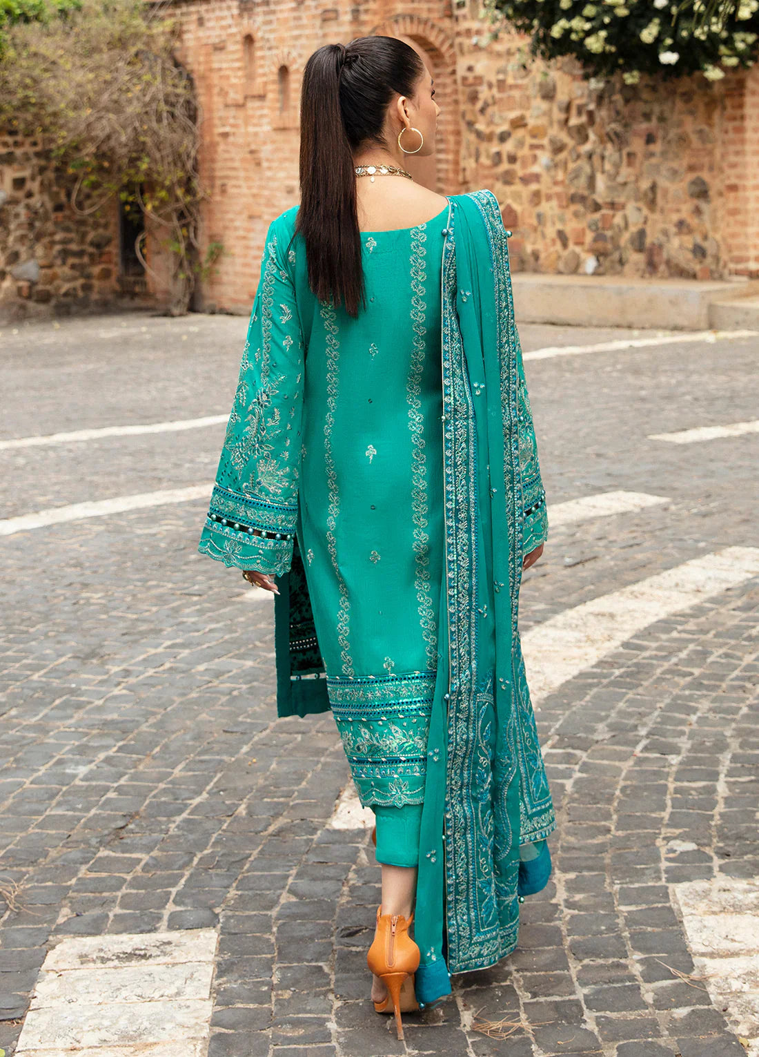Gulaal | Luxury Lawn 24 | CIANA (GL-LL-24V1-08) by Gulaal - Designer Dress - Type: Ladies Clothes - Available at Libayah - 100% Original