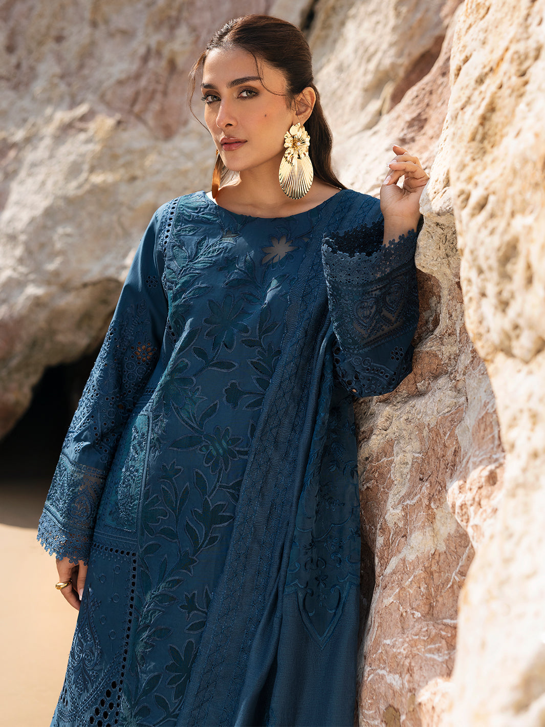 Mahnur | Sirena Luxury Lawn 25 | Iris by Mahnur - Designer Dress - Type: Ladies Clothes - Available at Libayah - 100% Original