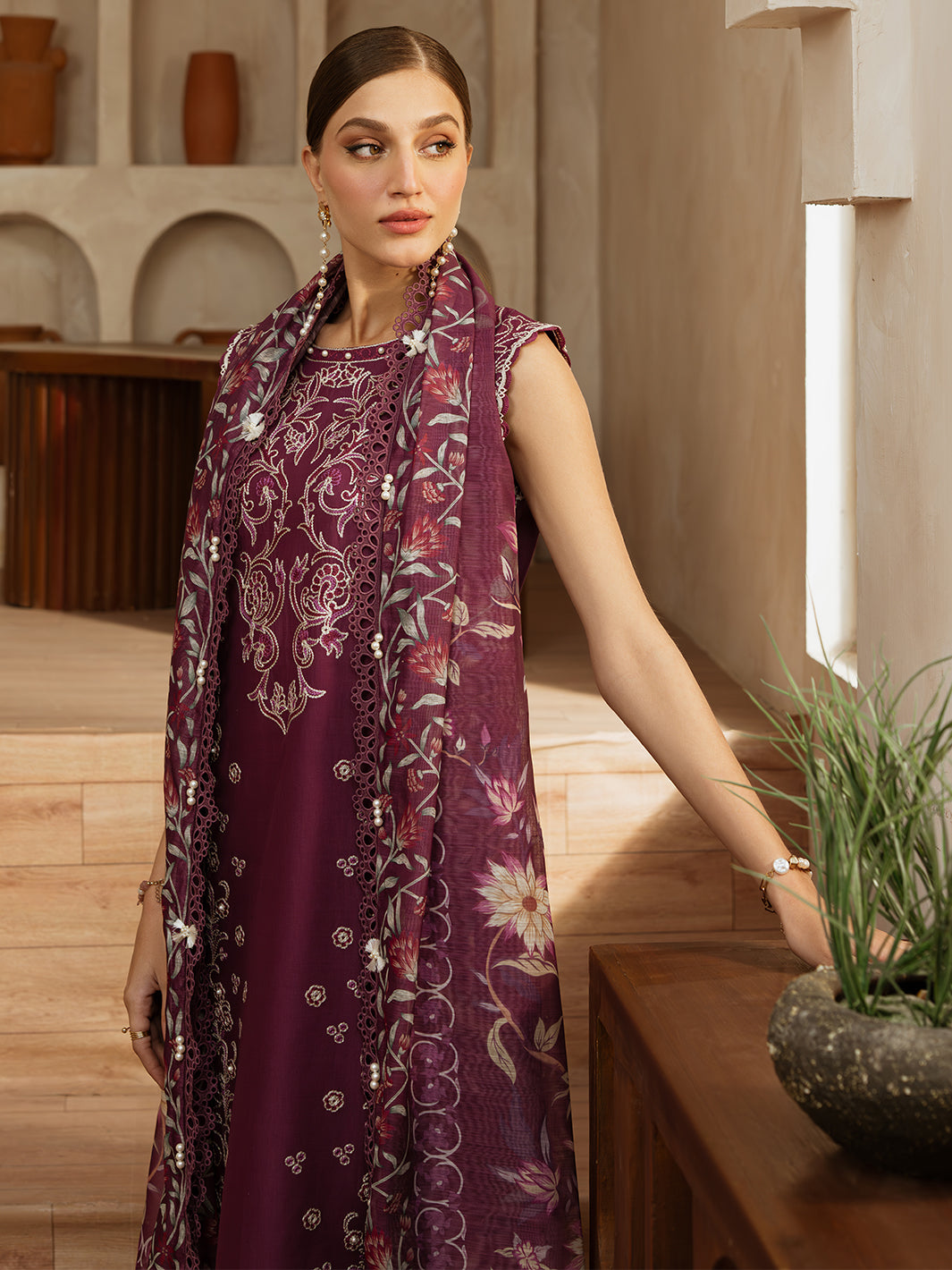 Mahnur | Florence Luxury Lawn 25 | IZNA by Mahnur - Designer Dress - Type: Ladies Clothes - Available at Libayah - 100% Original