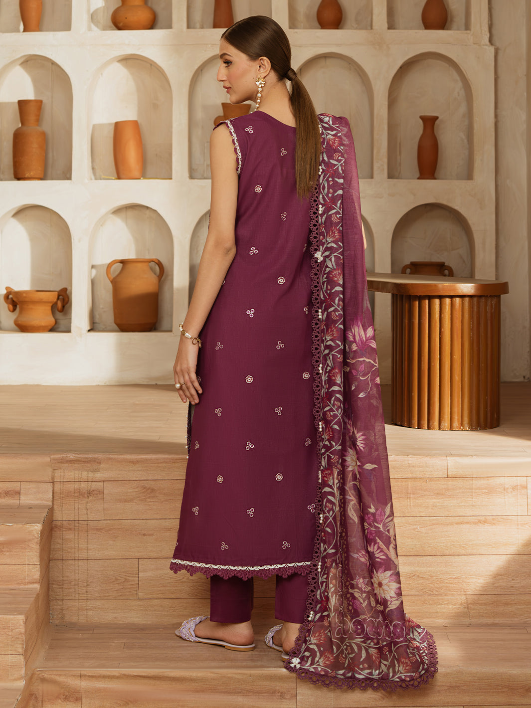 Mahnur | Florence Luxury Lawn 25 | IZNA by Mahnur - Designer Dress - Type: Ladies Clothes - Available at Libayah - 100% Original