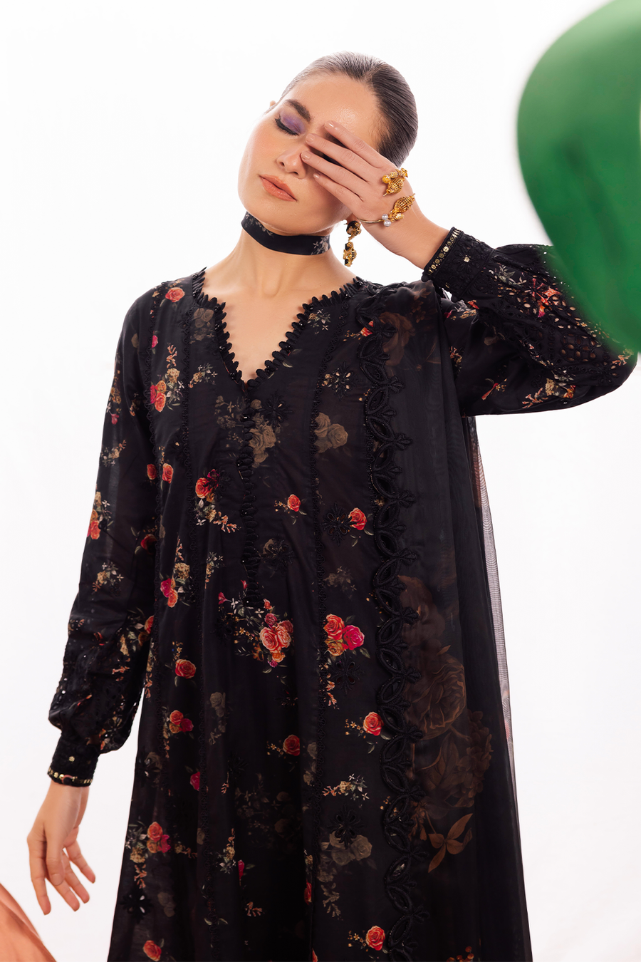 Iznik | Dahlia Embroidered Lawn | DL-08 by Iznik - Designer Dress - Type: Ladies Clothes - Available at Libayah - 100% Original