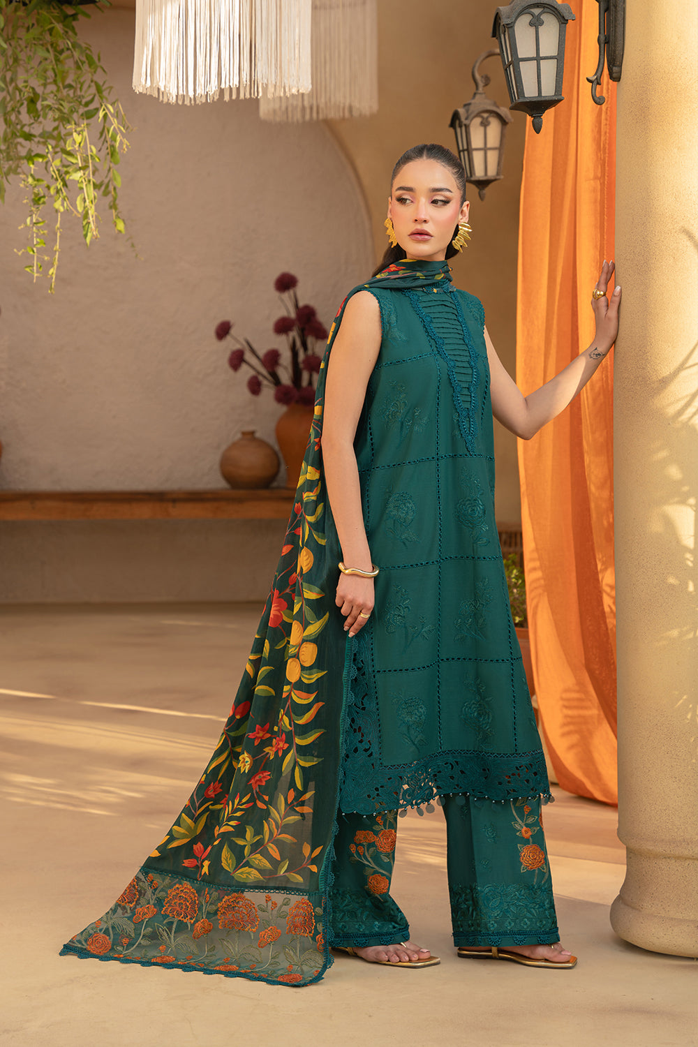 Saira Rizwan | Luxury Lawn 25 | LIRA-SRL25-10 by Saira Rizwan - Designer Dress - Type: Ladies Clothes - Available at Libayah - 100% Original