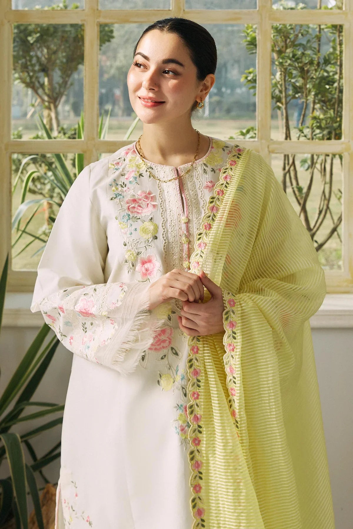 Zara Shahjahan | Coco Lawn 24 | JANAAN-7B by Zara Shahjahan - Designer Dress - Type: Ladies Clothes - Available at Libayah - 100% Original