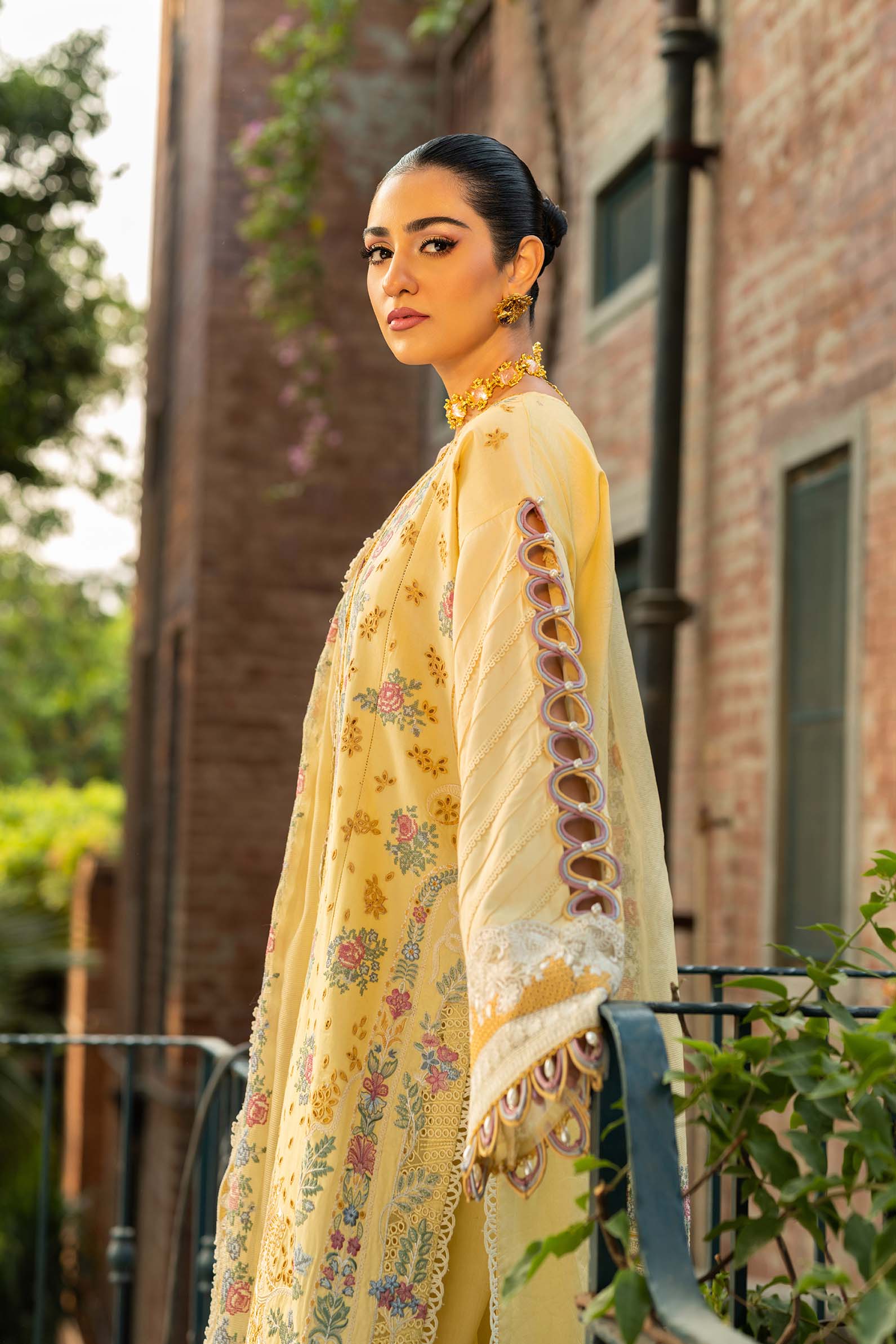 Maryam Hussain | Luxury Lawn 25 | Marjaan by Maryam Hussain - Designer Dress - Type: Ladies Clothes - Available at Libayah - 100% Original