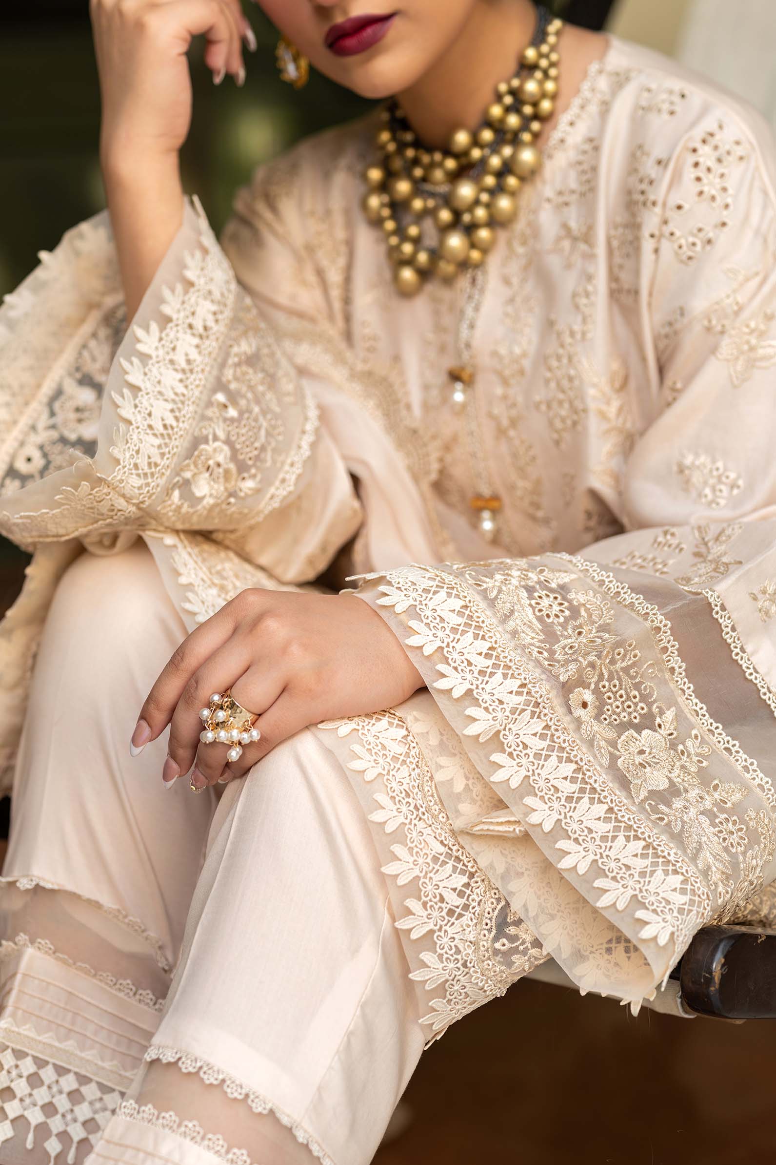 Maryam Hussain | Luxury Lawn 25 | Raya by Maryam Hussain - Designer Dress - Type: Ladies Clothes - Available at Libayah - 100% Original