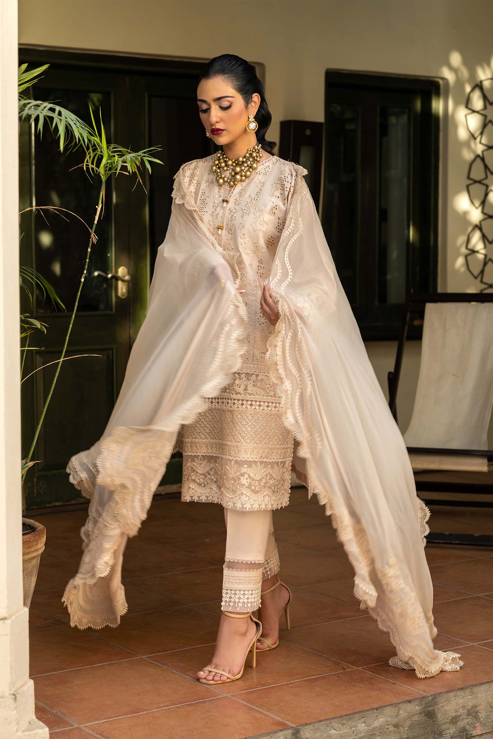 Maryam Hussain | Luxury Lawn 25 | Raya by Maryam Hussain - Designer Dress - Type: Ladies Clothes - Available at Libayah - 100% Original