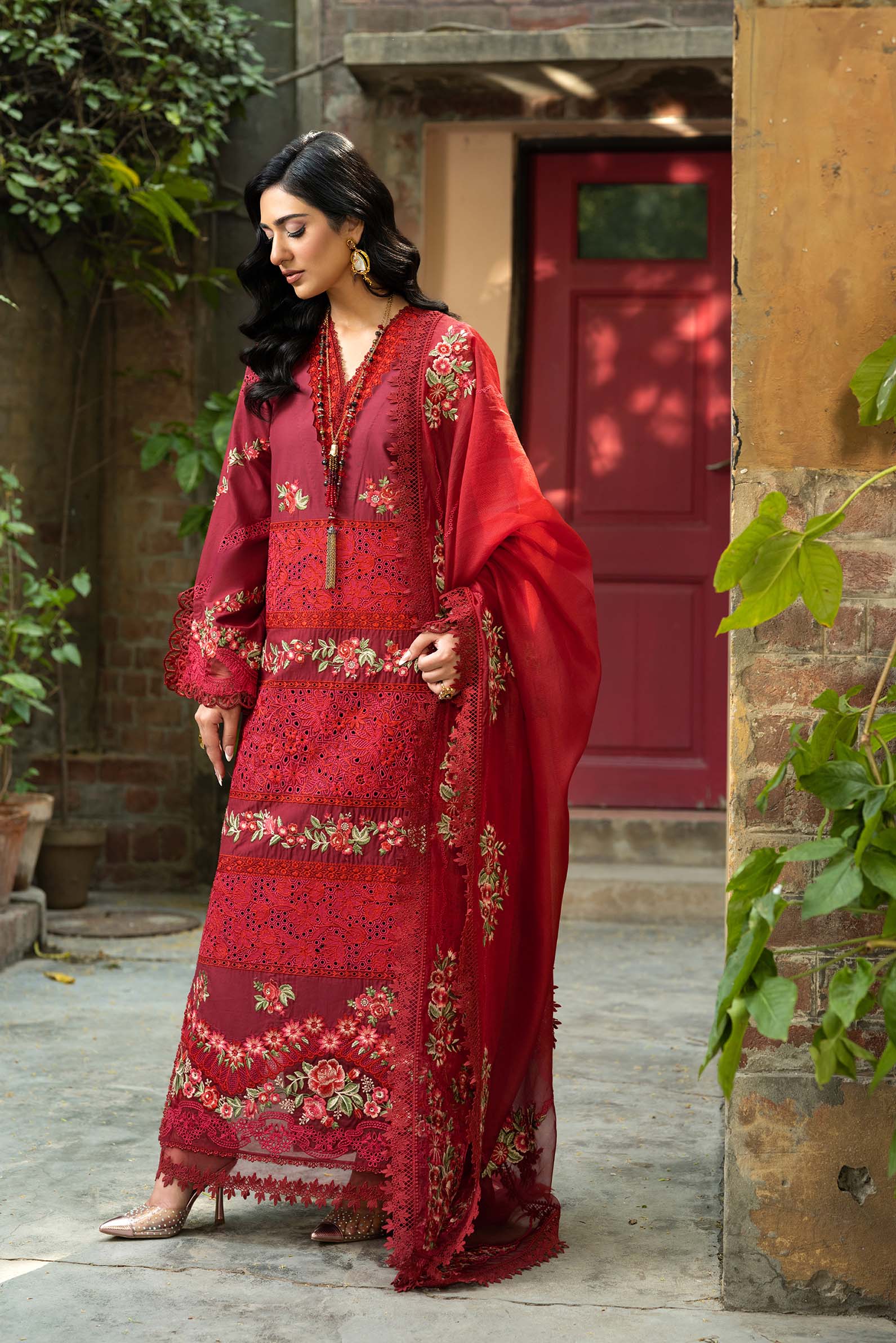 Maryam Hussain | Luxury Lawn 25 | Amal by Maryam Hussain - Designer Dress - Type: Ladies Clothes - Available at Libayah - 100% Original