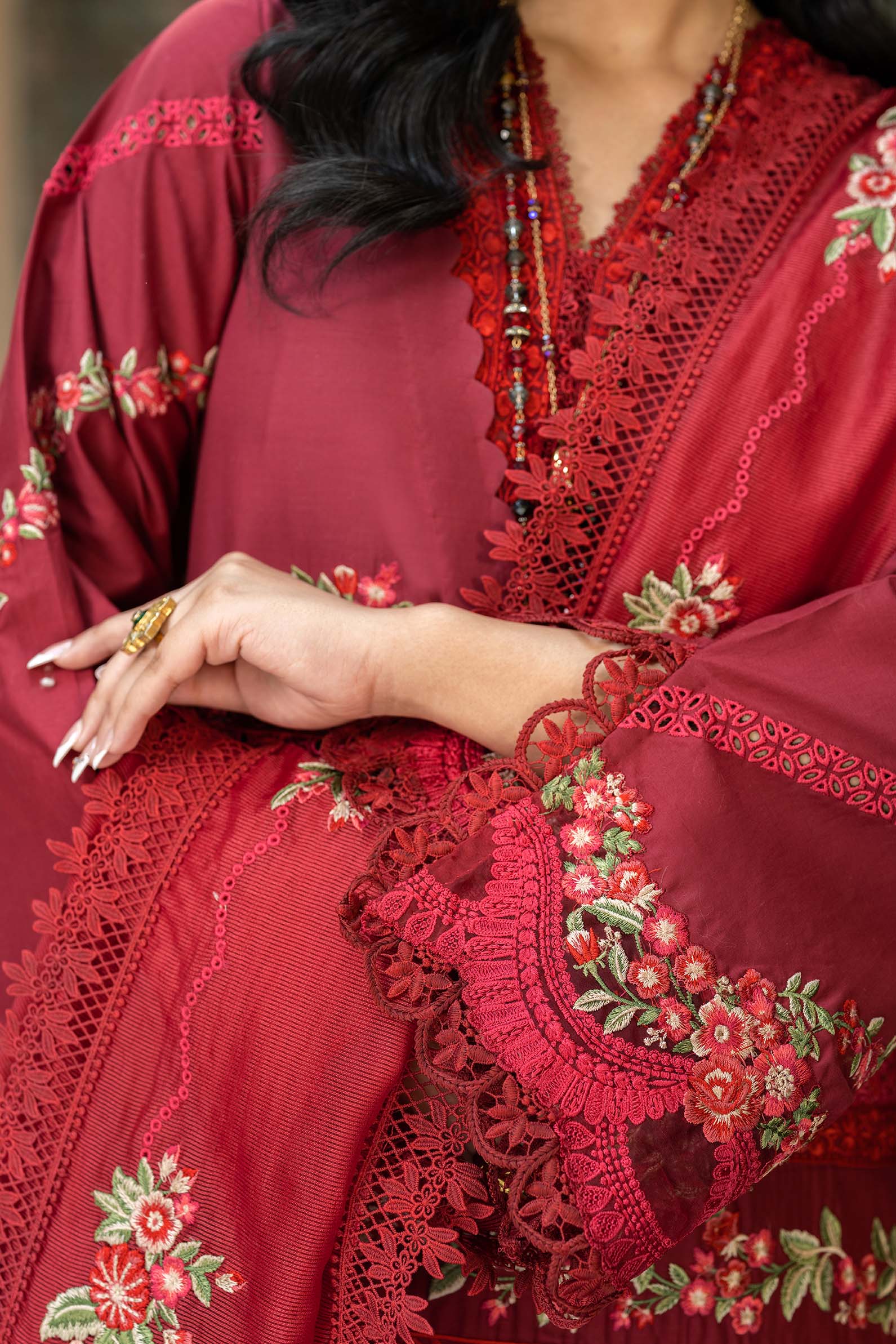 Maryam Hussain | Luxury Lawn 25 | Amal by Maryam Hussain - Designer Dress - Type: Ladies Clothes - Available at Libayah - 100% Original