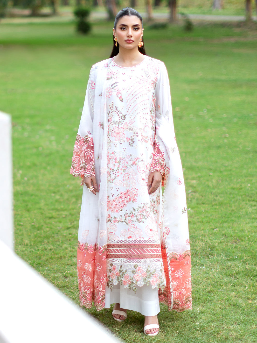 Mahnur | Sophie Luxury Lawn 25 | Lyra by Mahnur - Designer Dress - Type: Ladies Clothes - Available at Libayah - 100% Original