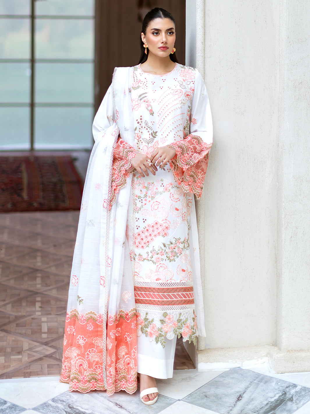 Mahnur | Sophie Luxury Lawn 25 | Lyra by Mahnur - Designer Dress - Type: Ladies Clothes - Available at Libayah - 100% Original