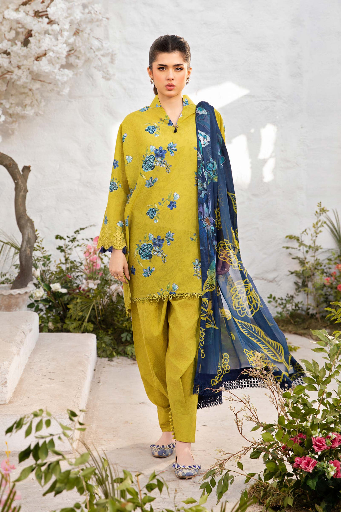 Maria B | M Basic Summer Lawn 25 | MB-CUS25-702A by Maria B - Designer Dress - Type: Ladies Clothes - Available at Libayah - 100% Original