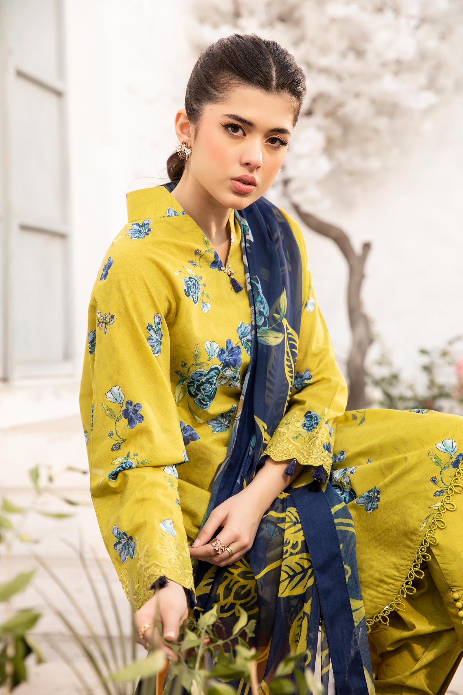 Maria B | M Basic Summer Lawn 25 | MB-CUS25-702A by Maria B - Designer Dress - Type: Ladies Clothes - Available at Libayah - 100% Original