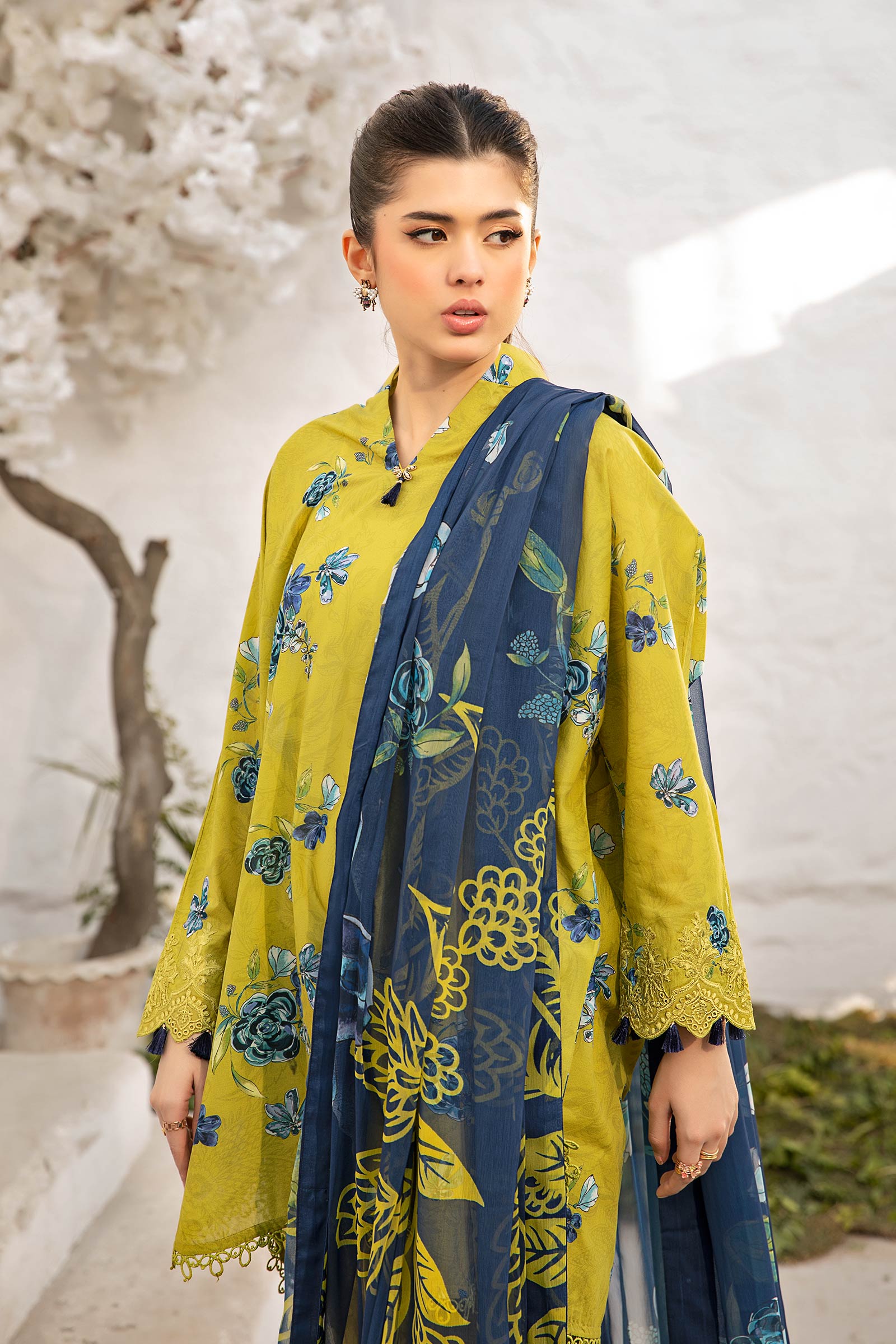 Maria B | M Basic Summer Lawn 25 | MB-CUS25-702A by Maria B - Designer Dress - Type: Ladies Clothes - Available at Libayah - 100% Original