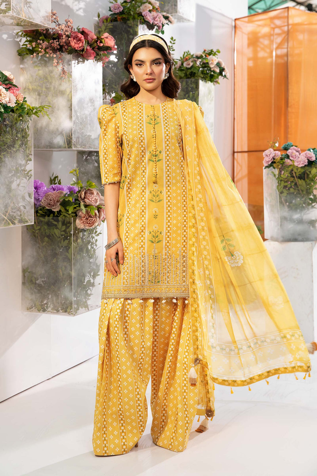 Maria B | M Basic Summer Lawn 25 | MB-CUS25-711A by Maria B - Designer Dress - Type: Ladies Clothes - Available at Libayah - 100% Original