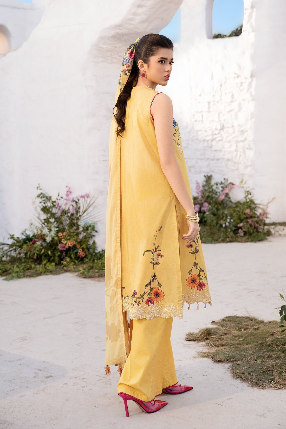 Maria B | M Basic Summer Lawn 25 | MB-CUS25-712A by Maria B - Designer Dress - Type: Ladies Clothes - Available at Libayah - 100% Original