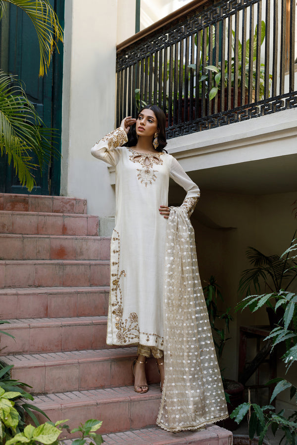 Wahajmkhan | Bahar Begum Formals | IVORY & COPPER BEGUM OUTFIT by Wahaj M.Khan - Designer Dress - Type: Ladies Clothes - Available at Libayah - 100% Original