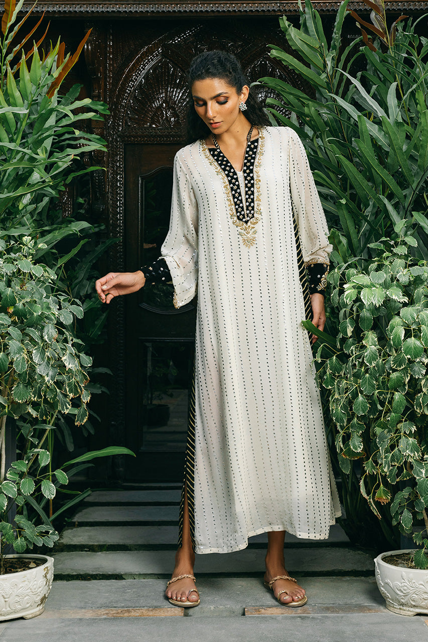 Sania Maskatiya | Reyna Velvet | Amara by Sania Maskatiya - Designer Dress - Type: Ladies Clothes - Available at Libayah - 100% Original