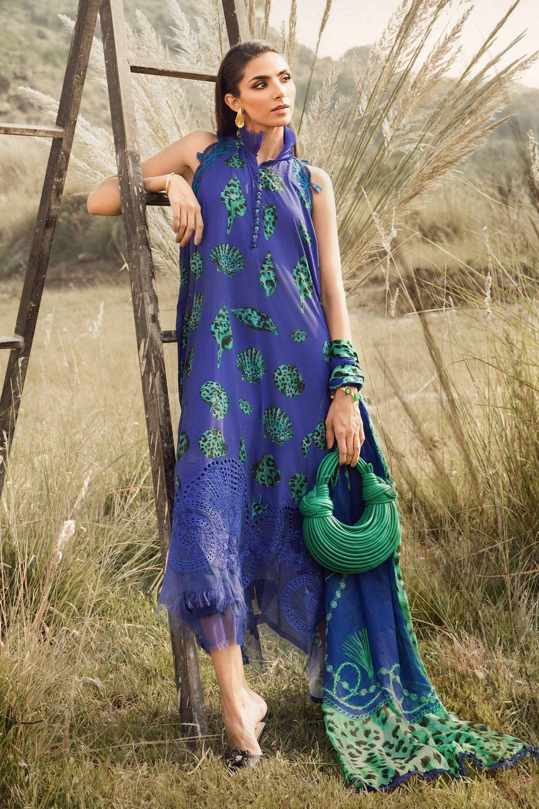 Maria B | M Prints Winter 24 | MPT-2410-A by Maria B - Designer Dress  - Type : Ladies Clothes - Available at Libayah - 100% Original 