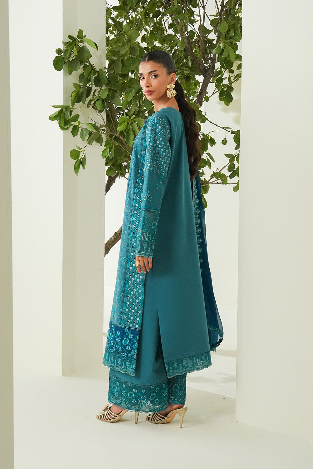 Maryum N Maria | Soiree Lawn | Freesia by Maryam N Maria - Designer Dress - Type: Ladies Clothes - Available at Libayah - 100% Original
