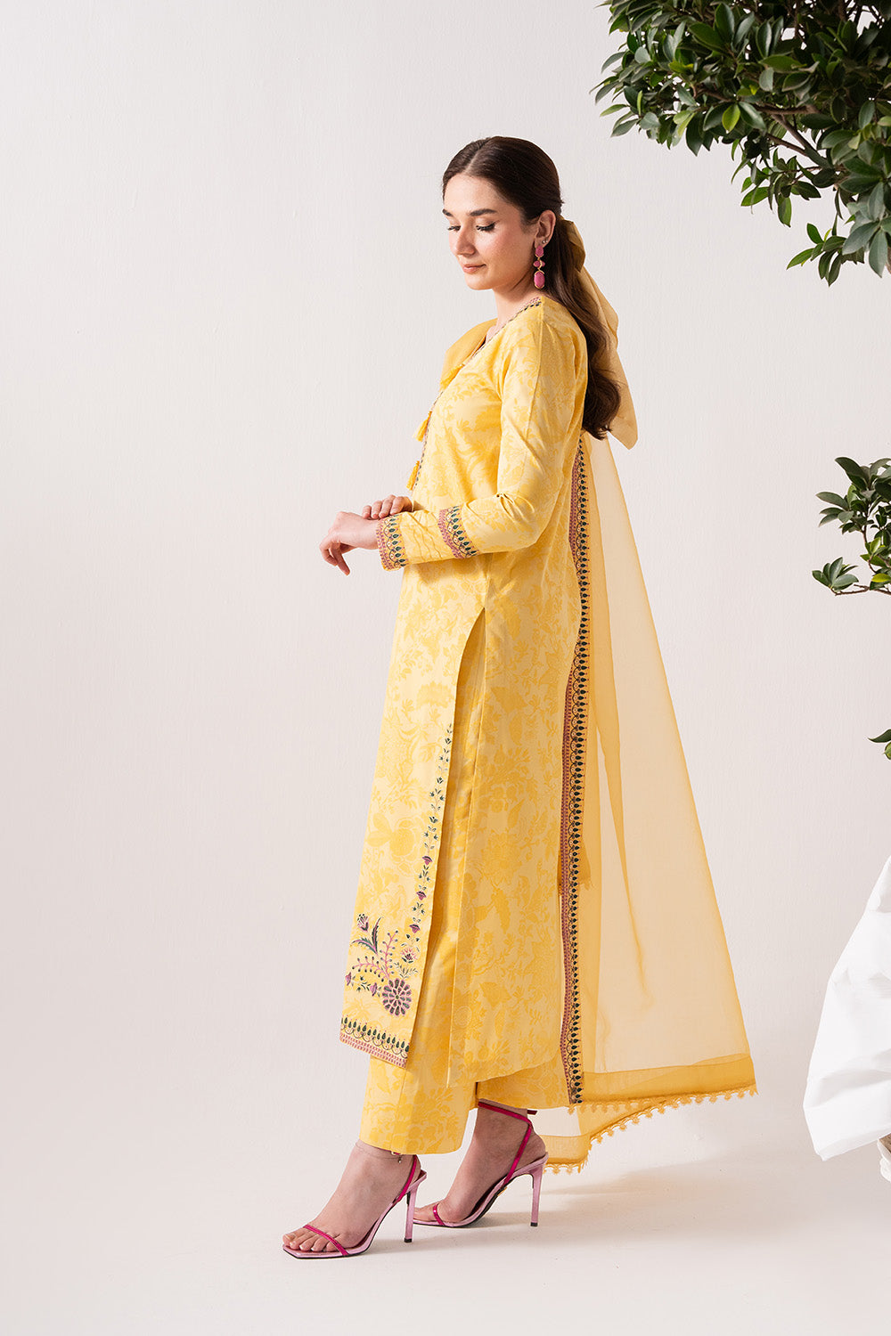 Maryum N Maria | Zuhur 25 | AMAIRS by Maryum N Maria - Designer Dress - Type: Ladies Clothes - Available at Libayah - 100% Original
