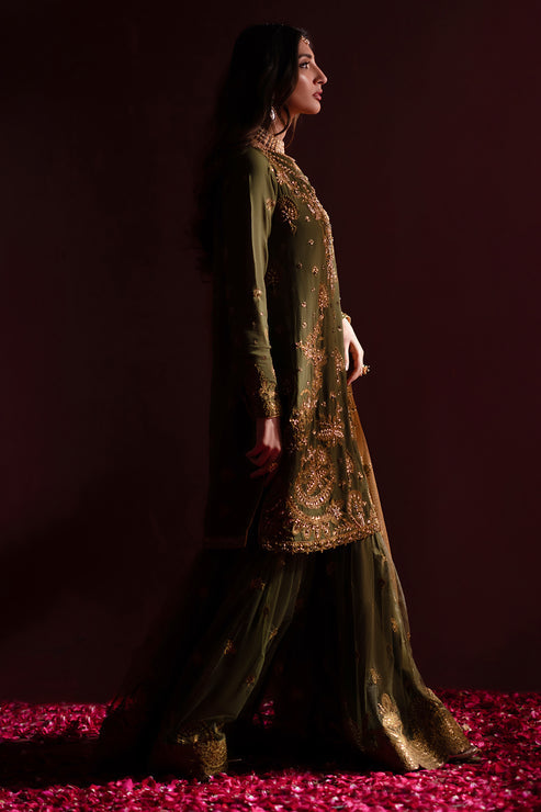 Emaan Adeel | Nooresha Formals 25 | Sunoora by Emaan Adeel - Designer Dress - Type: Ladies Clothes - Available at Libayah - 100% Original