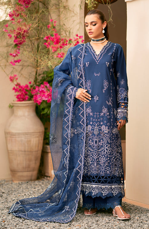 Emaan Adeel | Navaeh Luxury Pret | LYRA by Emaan Adeel - Designer Dress - Type: Ladies Clothes - Available at Libayah - 100% Original