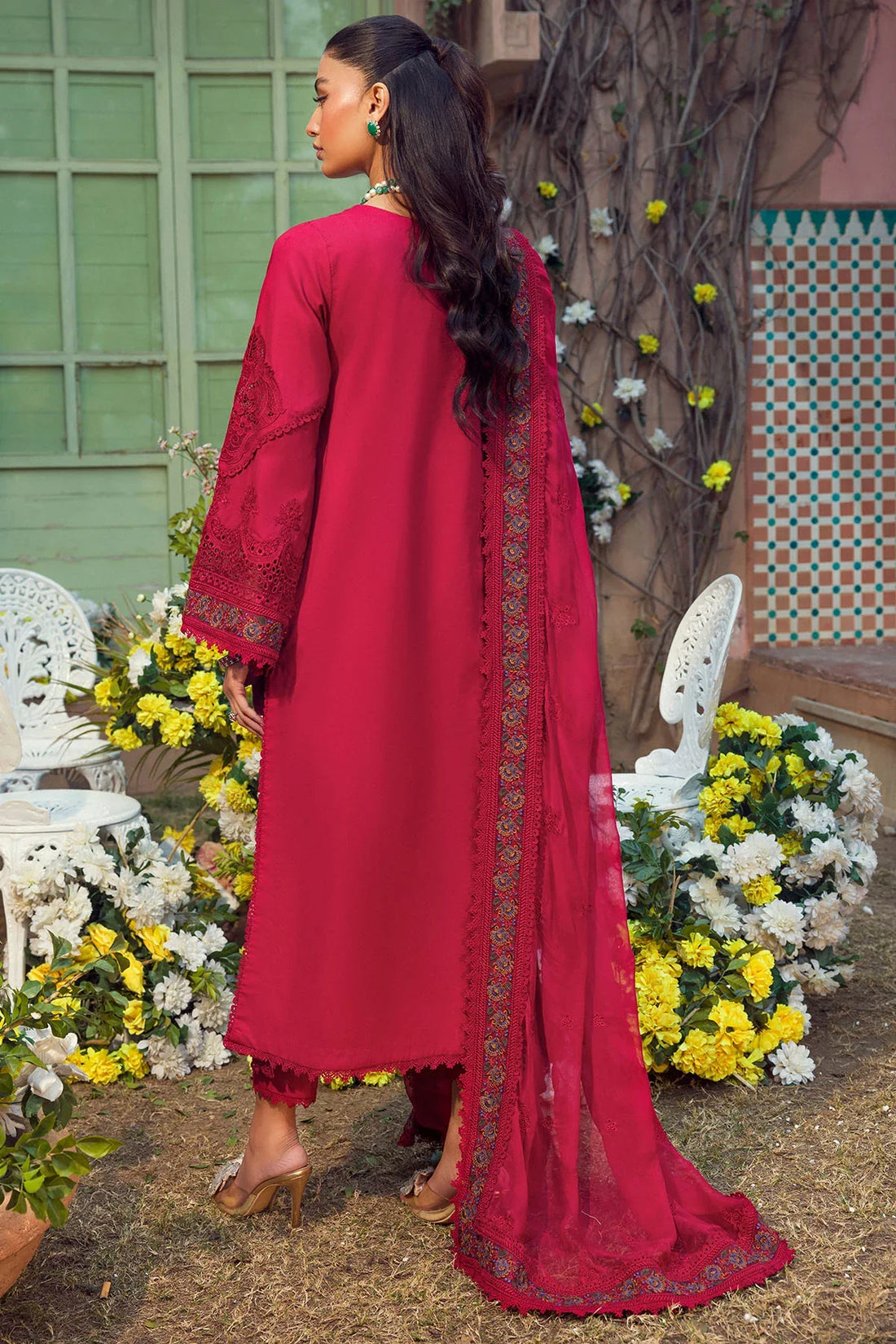 Motifz | Premium Lawn 24 | 4425-ZOHRA-JABEEN by Motifz - Designer Dress - Type: Ladies Clothes - Available at Libayah - 100% Original