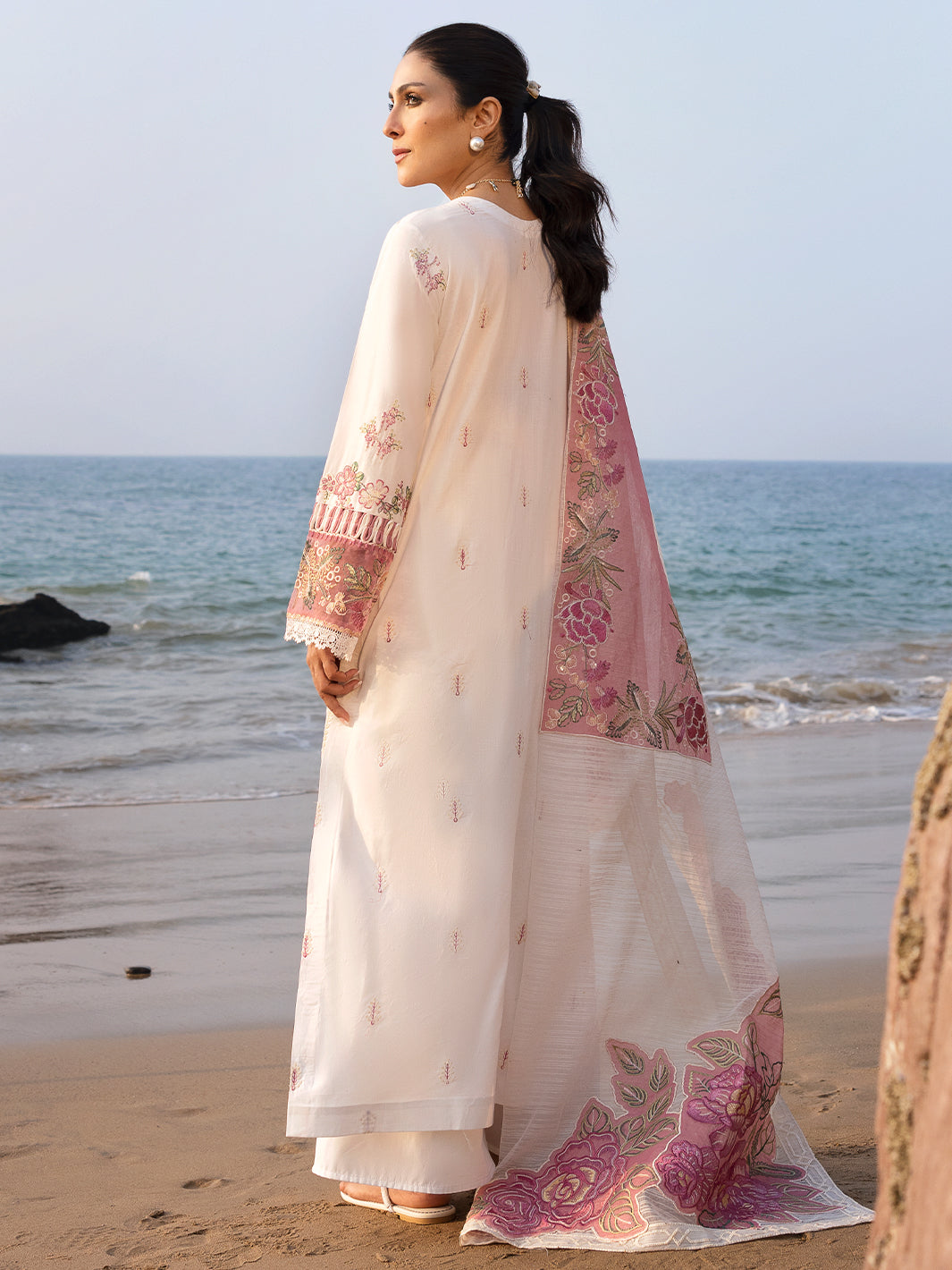 Mahnur | Sirena Luxury Lawn 25 | Magnolia by Mahnur - Designer Dress - Type: Ladies Clothes - Available at Libayah - 100% Original
