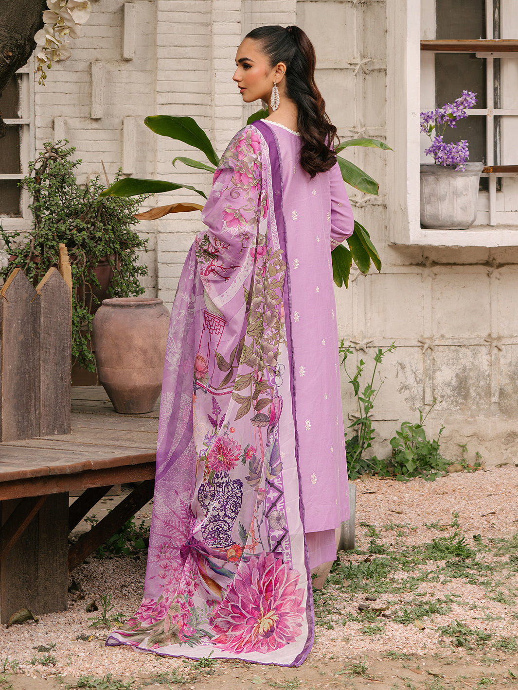 Mahnur | Masakali Luxury Lawn 24 | MK 05 - B by Mahnur - Designer Dress - Type: Ladies Clothes - Available at Libayah - 100% Original