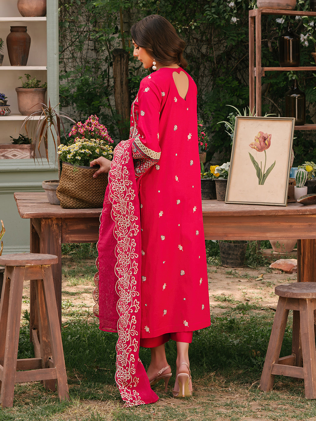 Mahnur | Masakali Luxury Lawn 24 | MK 06 - B by Mahnur - Designer Dress - Type: Ladies Clothes - Available at Libayah - 100% Original