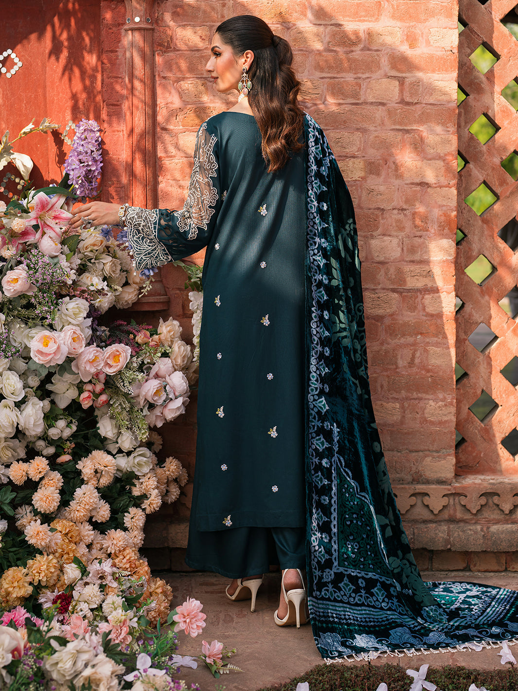 Mahnur | Nazakat Luxury Winter |  ELYS by Mahnur - Designer Dress - Type: Ladies Clothes - Available at Libayah - 100% Original