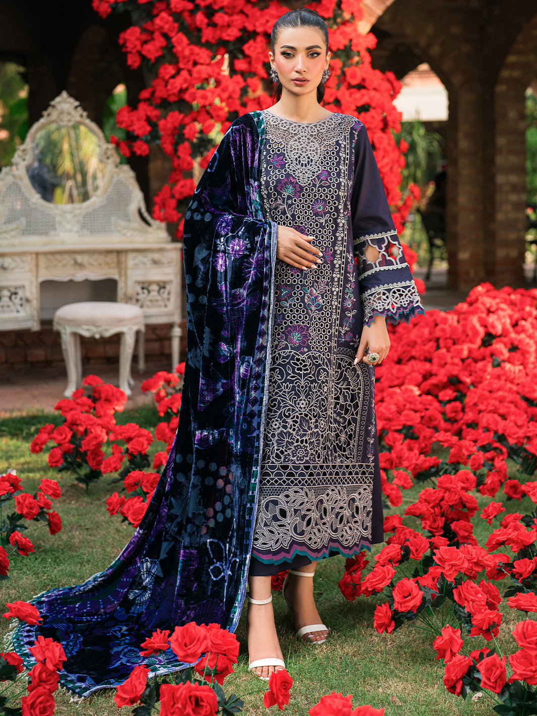 Mahnur | Nazakat Luxury Winter | MIRA by Mahnur - Designer Dress - Type: Ladies Clothes - Available at Libayah - 100% Original